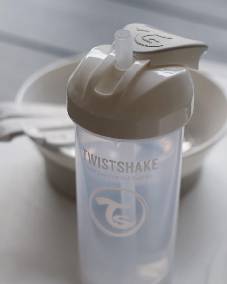 Снимка на Чаша със сламка Twistshake 360 мл 6+ м White